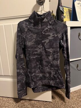 lululemon athletica Black & Gray Camo Quarter-Zip Pullover